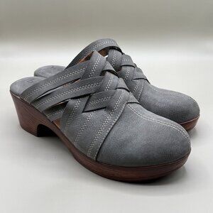 B.Ø.C Gray Leather Wedge Mules Clogs Size 9 Slip On